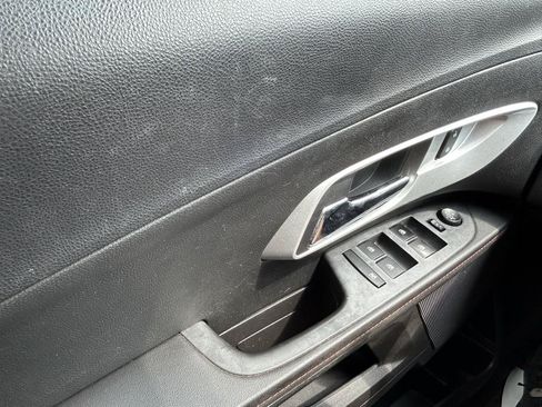Used 2013 Chevrolet Equinox LT w/ Driver Convenience Package FWD image 26