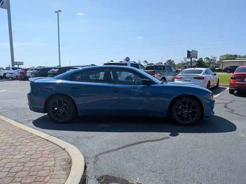 Used 2023 Dodge Charger SXT w/ Blacktop Package RWD image 3