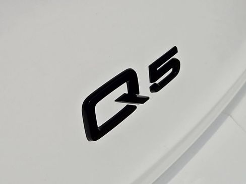 Certified 2024 Audi Q5 2.0T Premium w/ Summer of Audi Package image 13