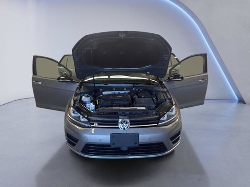 Used 2016 Volkswagen Golf R 4-Door AWD/4WD image 10
