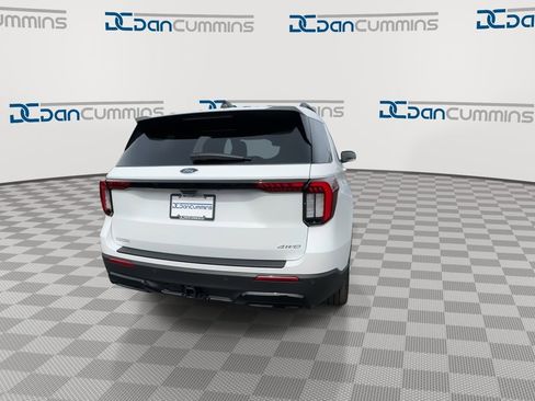 New 2026 Ford Explorer ST-Line w/ ST-Line Street Pack AWD/4WD image 7