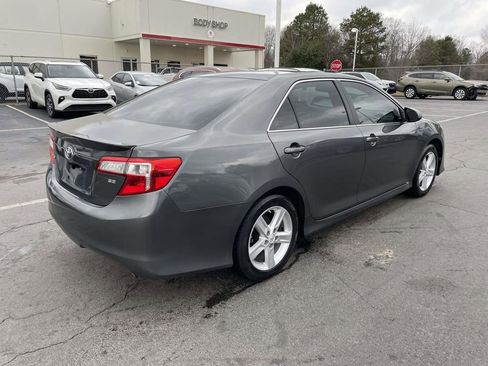 Used 2012 Toyota Camry SE image 9
