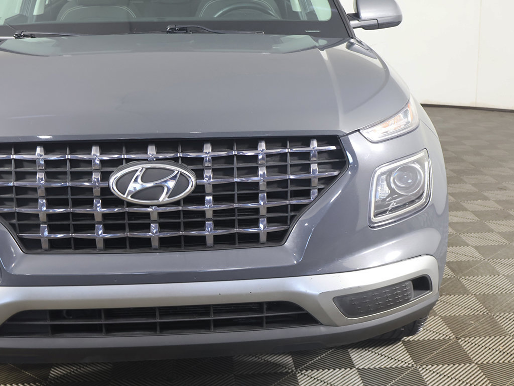 Used 2024 Hyundai Venue SEL FWD image 13