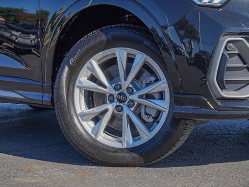 Certified 2025 Audi Q3 2.0T Premium Plus w/ Premium Plus Package image 2