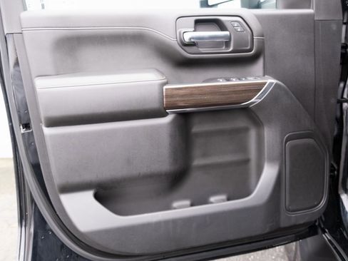 Used 2023 Chevrolet Silverado 3500 LT w/ Convenience Package image 13