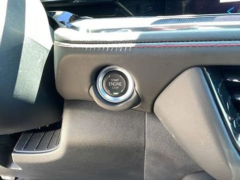 Used 2025 Chevrolet Suburban RST w/ Comfort Package AWD/4WD image 18