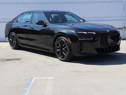 New 2026 BMW 750e xDrive