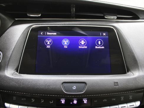 Used 2019 Cadillac XT4 Premium Luxury image 16