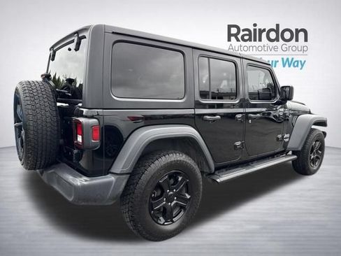Used 2018 Jeep Wrangler Unlimited Sport S AWD/4WD image 7