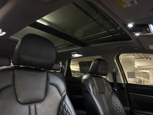 Certified 2022 Kia Sorento SX image 17