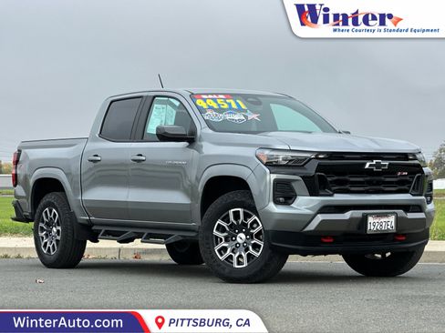 Used 2025 Chevrolet Colorado Z71 w/ Technology Package image 1