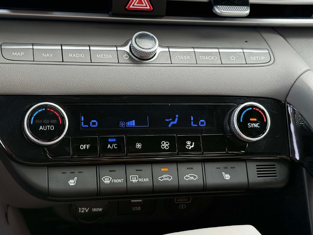 Used 2023 Hyundai Elantra SEL w/ Convenience Package FWD image 20