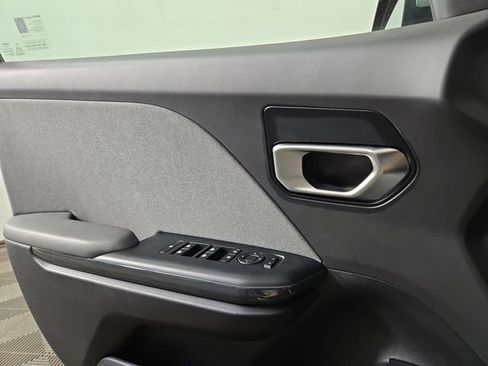 Used 2025 Kia K4 EX FWD image 28