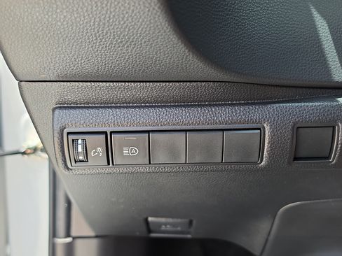 Used 2022 Toyota Corolla LE FWD image 26