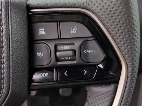 Used 2026 Toyota Tundra Platinum AWD/4WD image 38