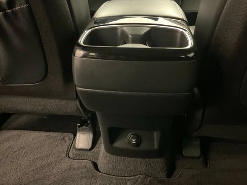 Used 2025 Kia Telluride S AWD/4WD image 36