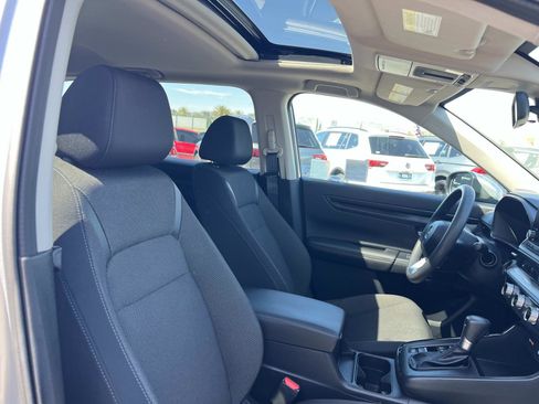 Used 2025 Honda CR-V EX image 29