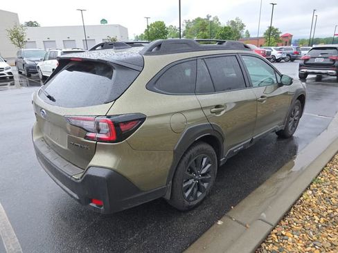 Used 2025 Subaru Outback Onyx Edition w/ Popular Package #2 AWD/4WD image 2