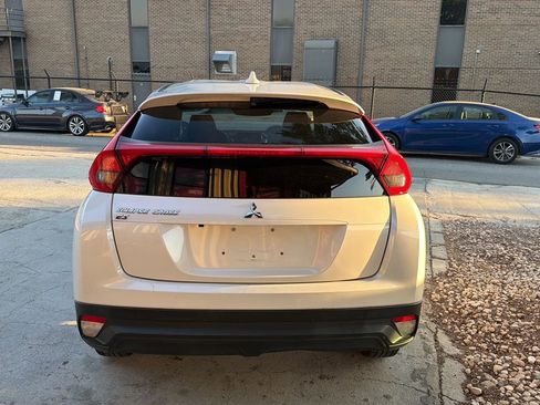 Used 2020 Mitsubishi Eclipse Cross ES FWD image 4