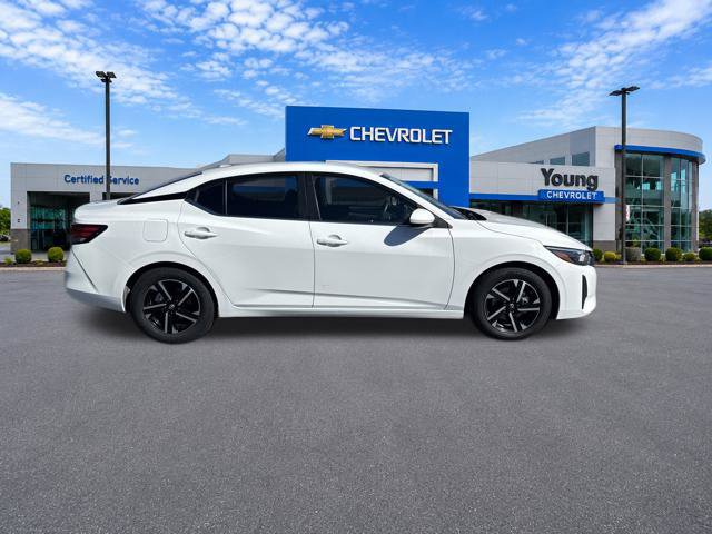 Used 2025 Nissan Sentra SV FWD image 8