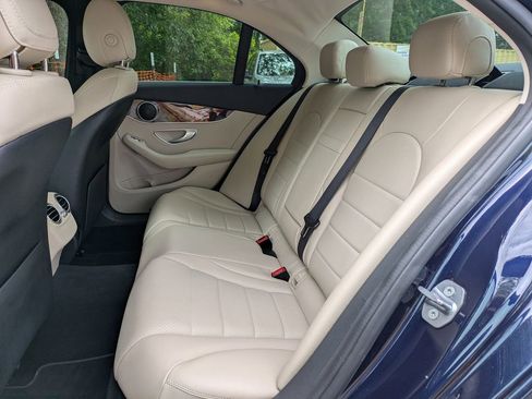 Used 2019 Mercedes-Benz C 300 Sedan image 13