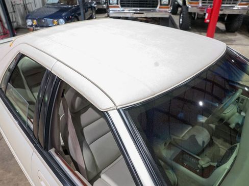 Used 1996 Cadillac Seville STS FWD image 19
