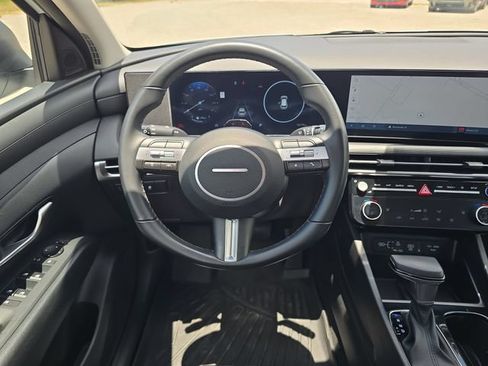 Used 2025 Hyundai Tucson SEL FWD image 10