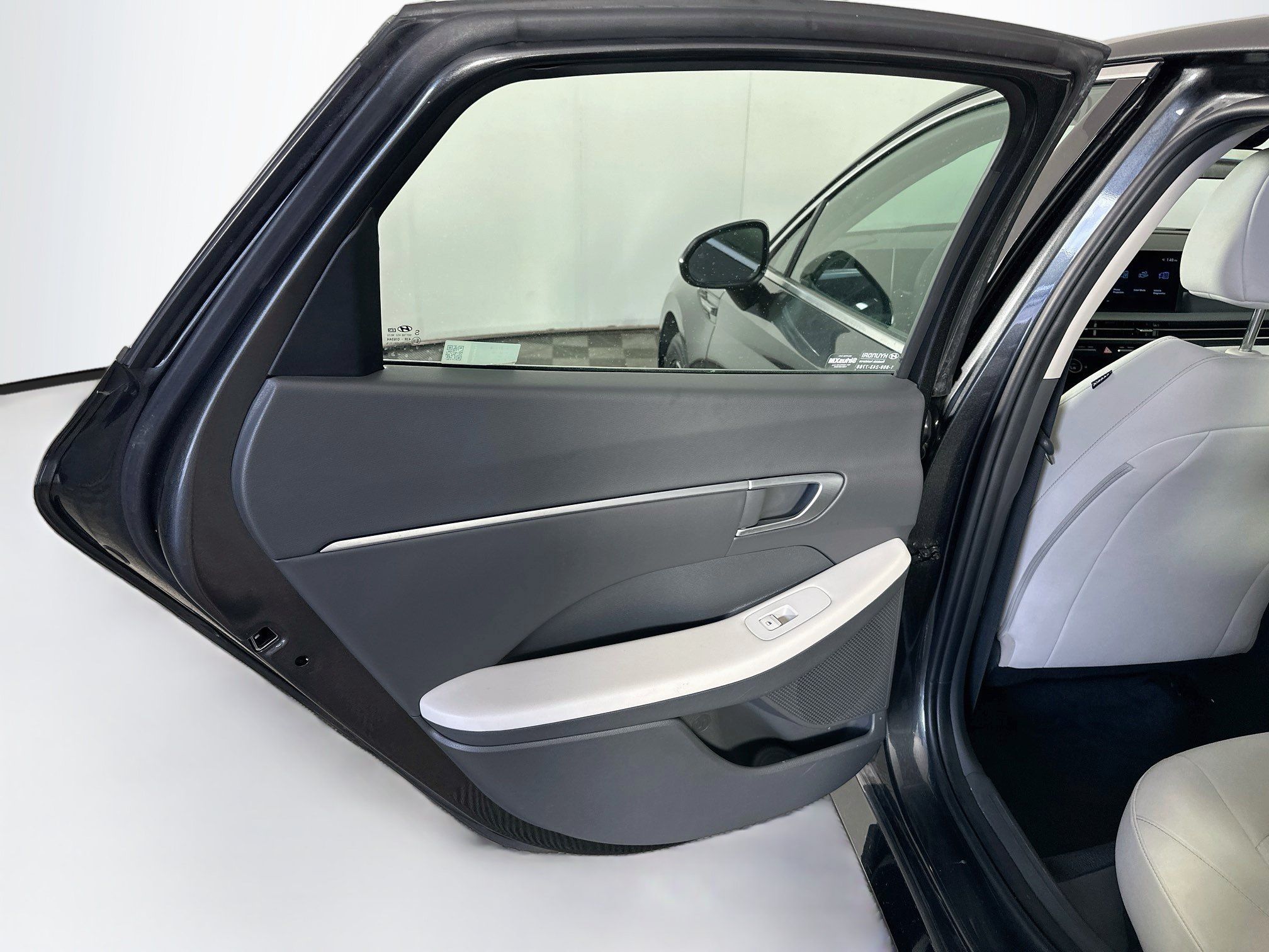 Used 2025 Hyundai Sonata SEL FWD image 26