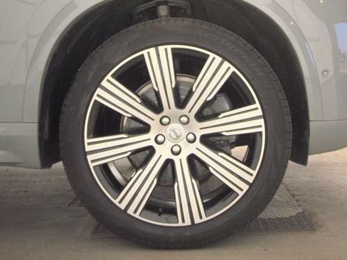Used 2025 Volvo XC90 B6 Plus w/ Protection Package Premier AWD/4WD image 8