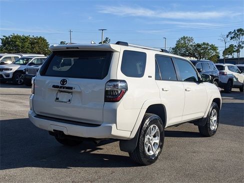Used 2019 Toyota 4Runner SR5 image 4