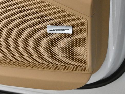 Used 2026 Porsche Cayenne AWD/4WD image 7