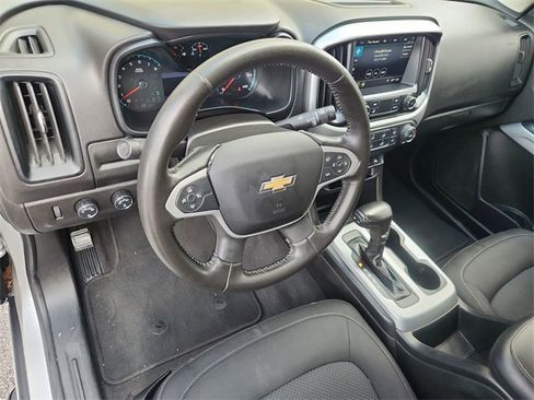 Used 2019 Chevrolet Colorado LT image 10
