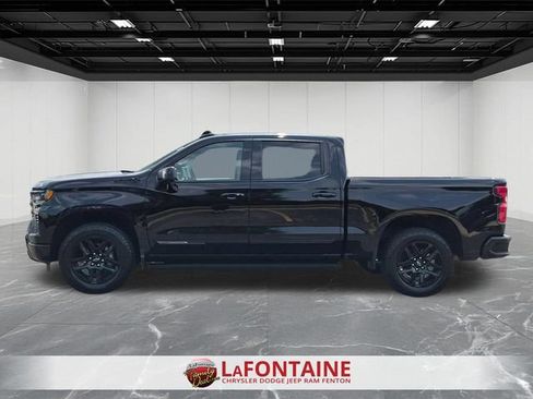 Used 2025 Chevrolet Silverado 1500 High Country w/ Midnight Edition AWD/4WD image 2