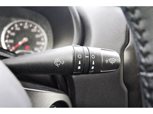 Used 2019 Jeep Renegade Altitude w/ Quick Order Package 2XM AWD/4WD image 23