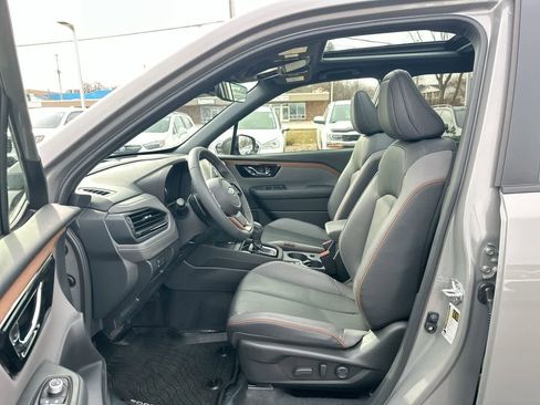 Used 2025 Subaru Forester Sport image 21