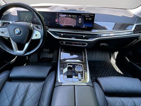 Used 2023 BMW X7 xDrive40i AWD/4WD image 15