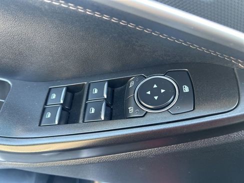 Used 2020 Ford Explorer XLT w/ Equipment Group 202A RWD image 19