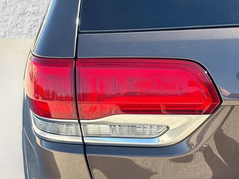 Used 2021 Jeep Grand Cherokee Summit w/ Platinum Series Group image 10