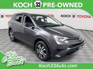 Used 2018 Toyota RAV4 LE image 1