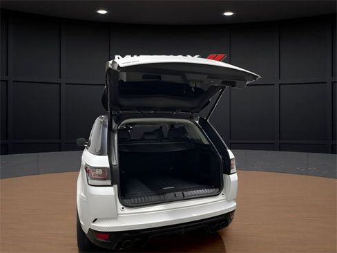 Used 2017 Land Rover Range Rover Sport SVR image 7