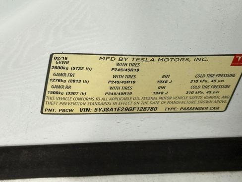 Used 2016 Tesla Model S 70D image 22