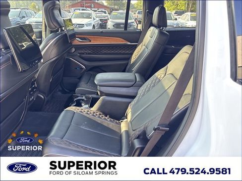 Used 2024 Jeep Grand Cherokee L Summit image 17