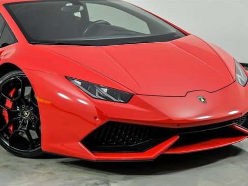 Used 2015 Lamborghini Huracan LP 610-4 AWD/4WD image 2