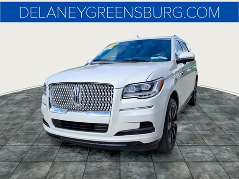 Used 2024 Lincoln Navigator Reserve AWD/4WD image 7