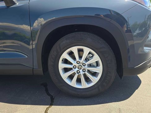 Certified 2026 Toyota Grand Highlander FWD image 9