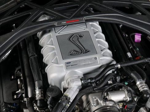 Used 2022 Ford Mustang Shelby GT500 w/ Technology Package image 38