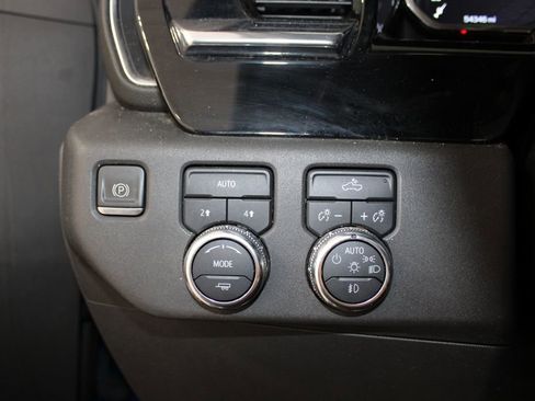 Used 2023 GMC Sierra 1500 Elevation w/ LPO, Elevation Black Package image 29