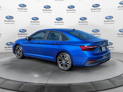 Used 2023 Volkswagen Jetta Sport FWD image 3
