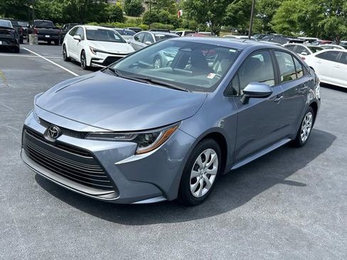 Used 2024 Toyota Corolla LE FWD image 8