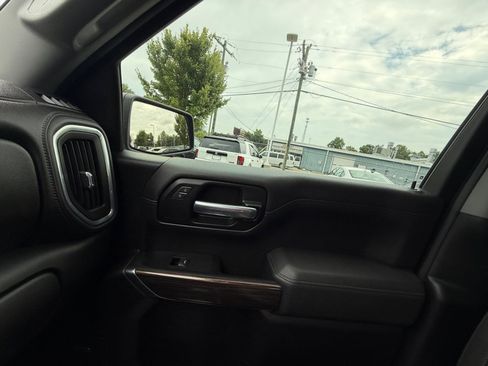 Used 2020 Chevrolet Silverado 1500 LT Trail Boss AWD/4WD image 35